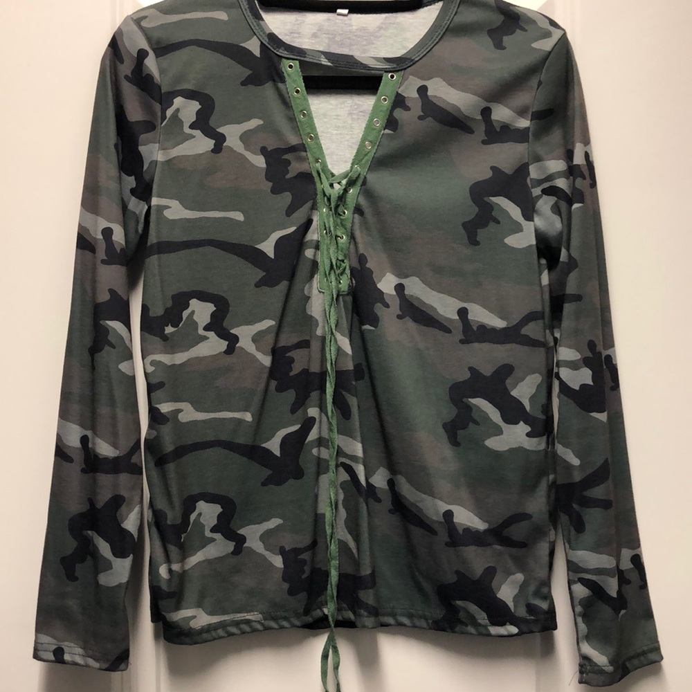 Cute army green top